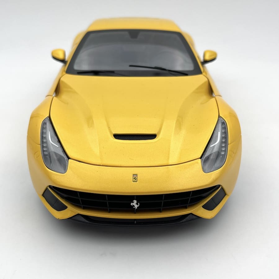Hotwheels Elite Model Car 1/18 Ferrari F12 Berlinetta Yellow