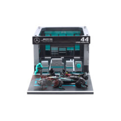 F1 Model+Diorama Garage Pit Stop Bburago 1/43 Mercedes AMG Petronas Lewis Hamilton #44 Seasonal Livery w/Mechanics